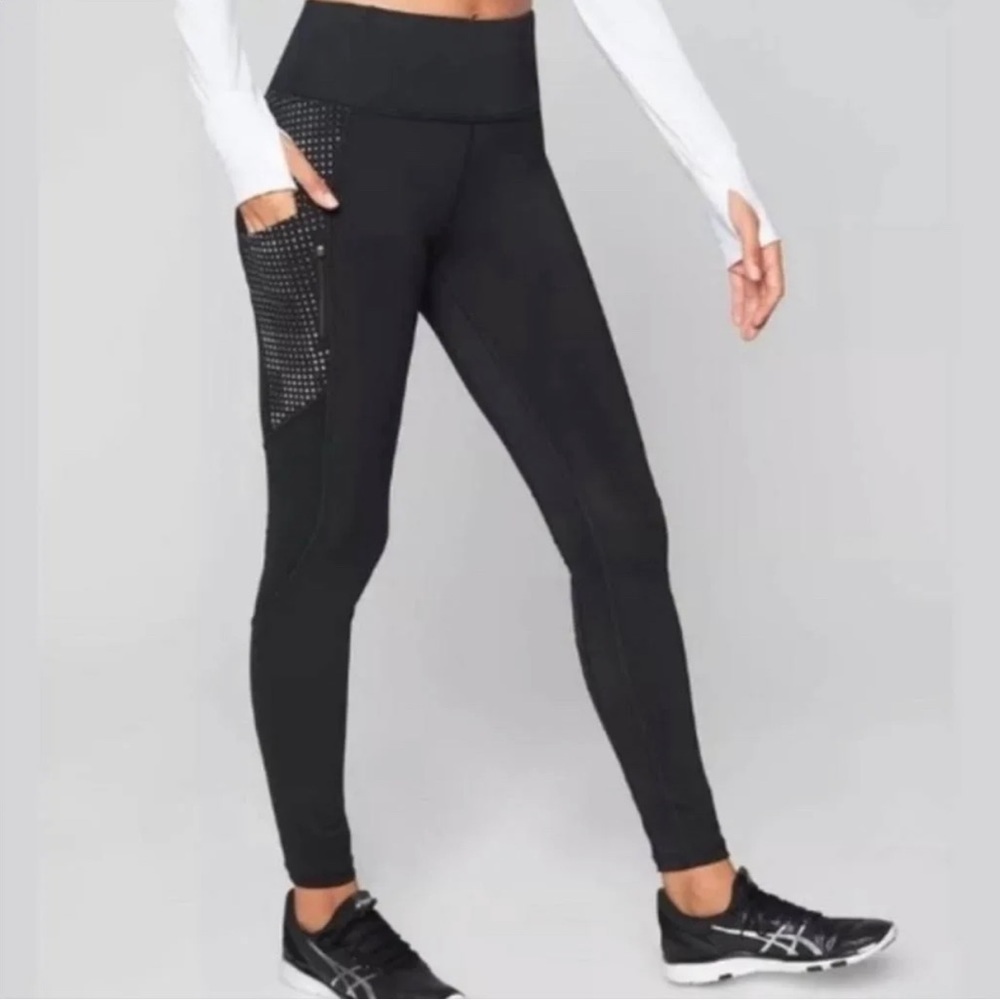 Athleta Radiant Grid High Rise Traverse High Compression Brushed interior S